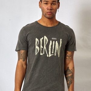 Robert Geller 1920's Berlin Tee